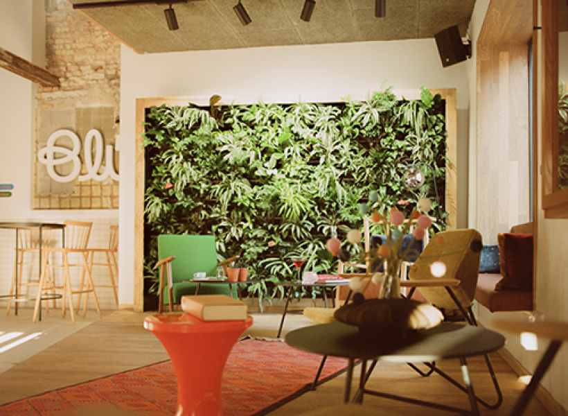 LisaEdi Lobby Film4059 14