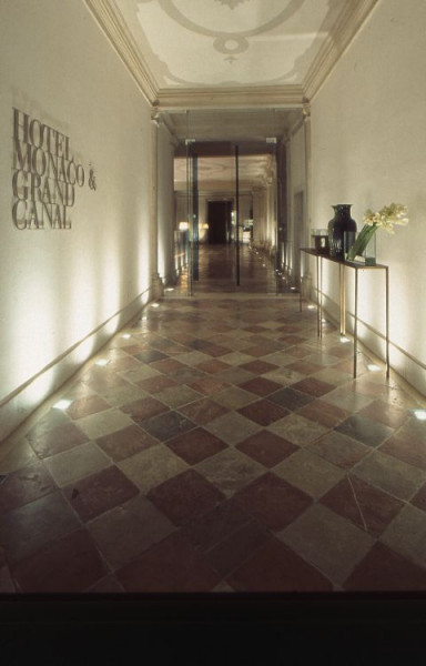 04 Entrata principale