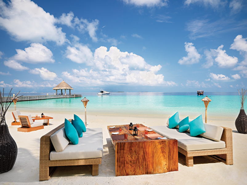 Jumeirah Vittaveli MU Beach Bar   Grill