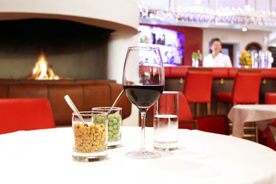 bar wein quercsteppenseestudio