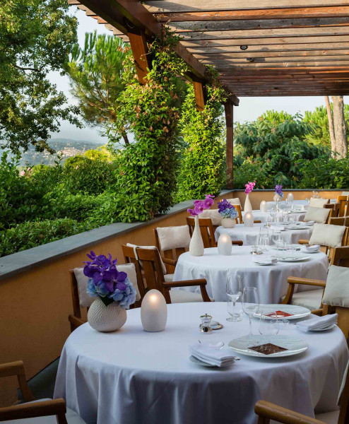 Faventia restaurant terrace