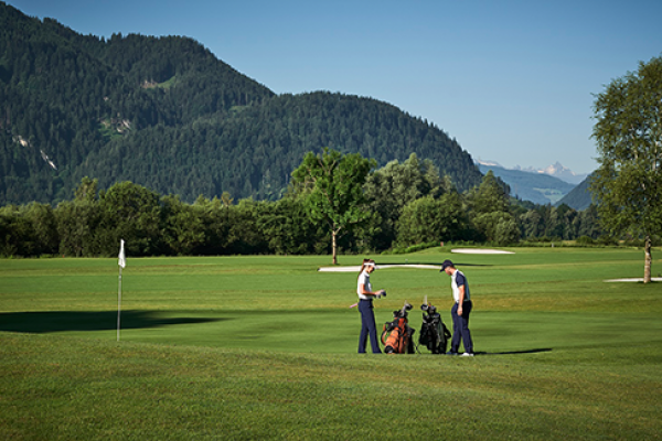 Bahn2 mit Schladminger Tauern mittel