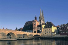 Steinerne Bruecke und Dom2