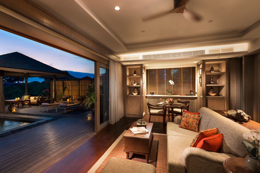 One Bedroom Lagoon Pool Villa Balcony © Anantara Hotels, Resorts & Spas (6)