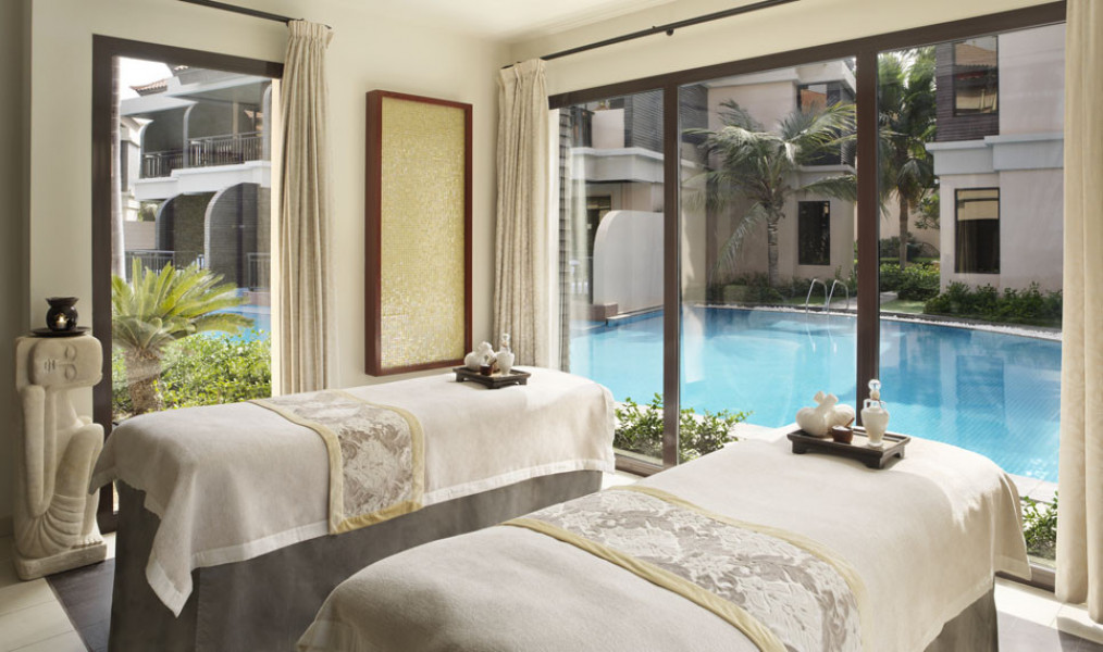 Anantara The Palm Dubai Resort Anantara Spa couple treatment room © Anantara Hotels, Resorts & Spas