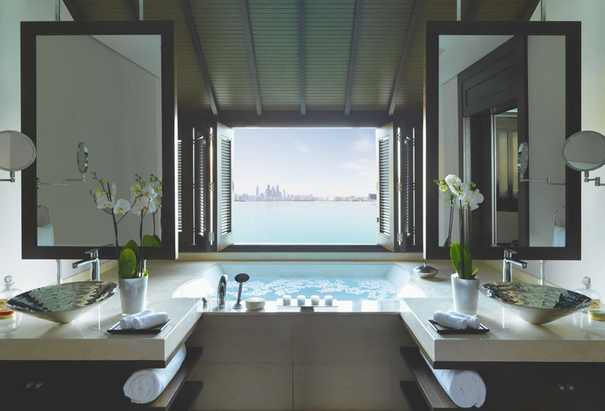 Anantara The Palm Dubai Resort One Bedroom Over Water Villa Bathroom © Anantara Hotels, Resorts & Spas