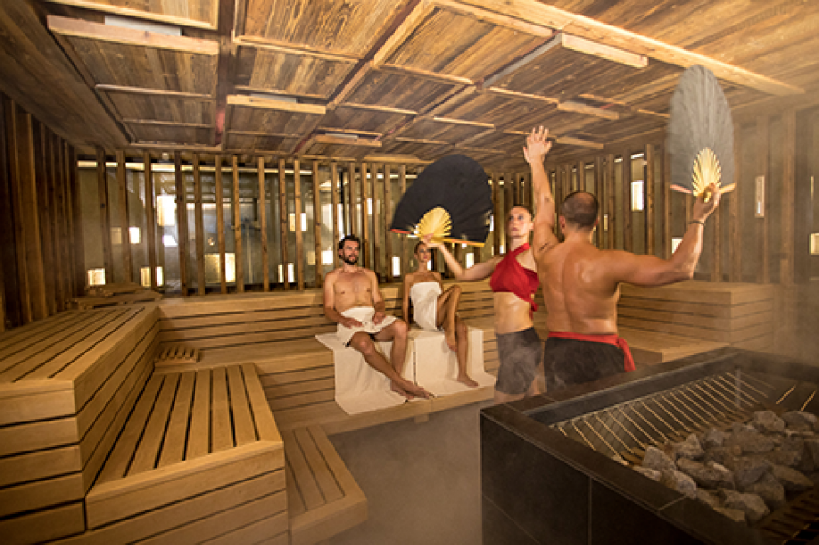 Nature Sauna World Golf Lodge 10