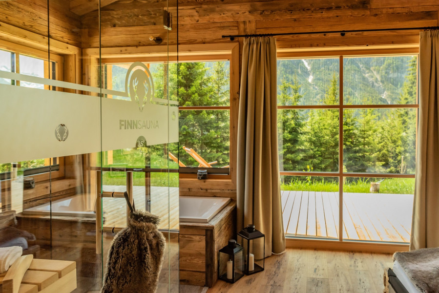 hochwertiges private spa im kuschel chalet benglerwald berg chaletdorf v2