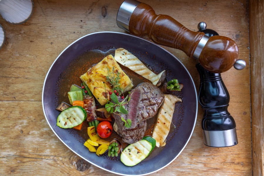 Hettegger 06 24©Zaiser Wachsmann Verlag 23 (Mittel)