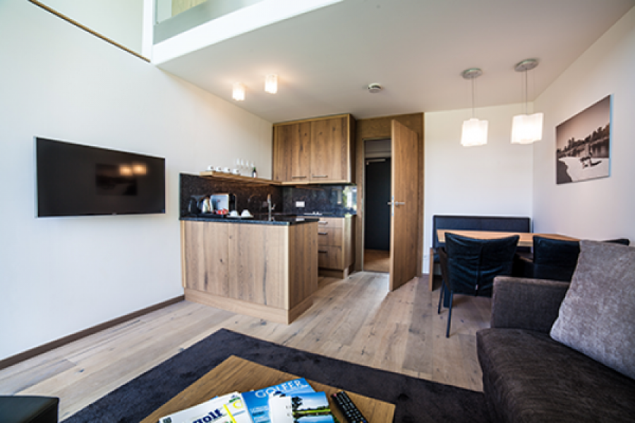 Copyright Diamond Country Club 8