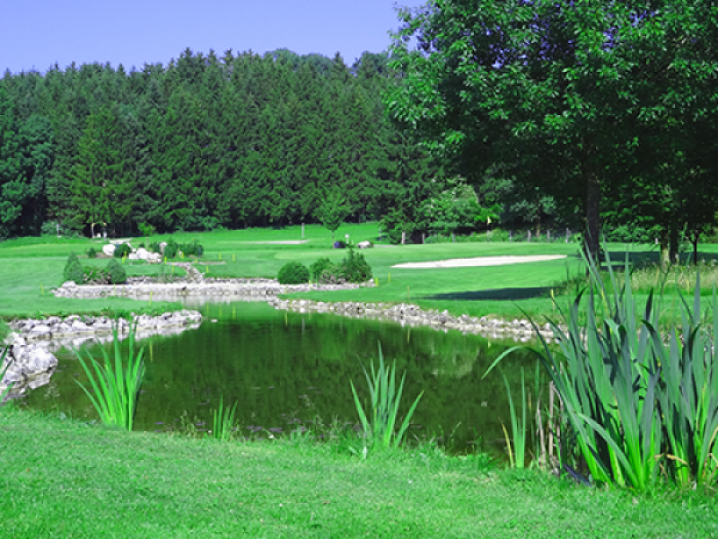 7 Traunsee Kirchham Foto Loch 8 retuschiert