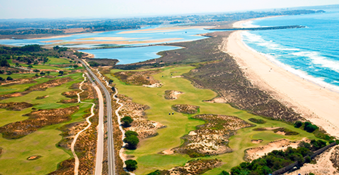 Onyria Palmares links Luftbild