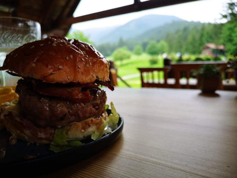 Der Claus Curn Golf Burger