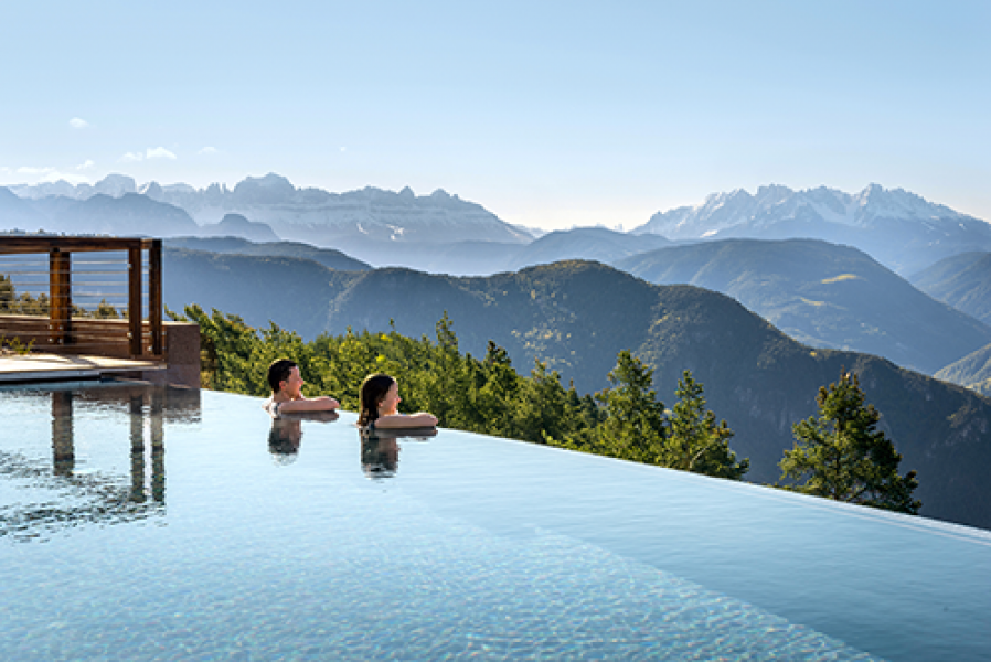 Hotel Belvedere lm Infinitypool Hotel Belvedere Gunter Standl