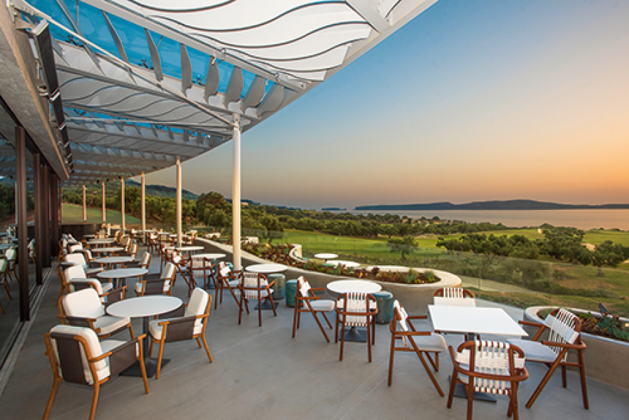 GR TheBayCourse BayClubhouseBalcony2019B