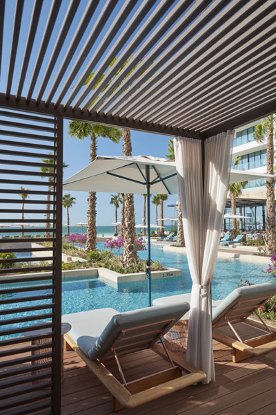 dubai hotel pool cabana 02