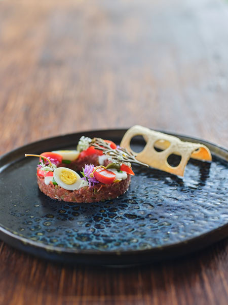 Beef TarTar c Arnold Poeschl 