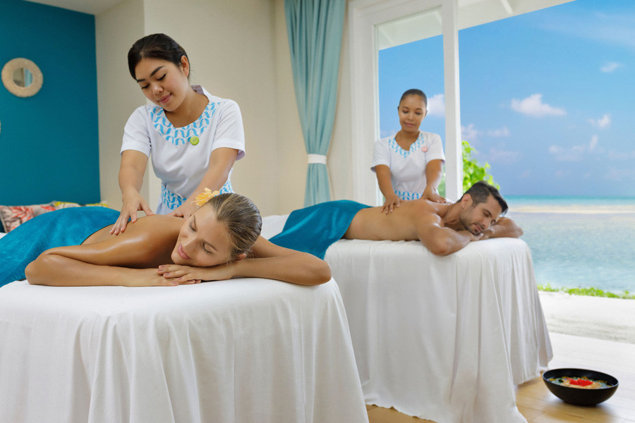 Kandima Escape Spa treament couple