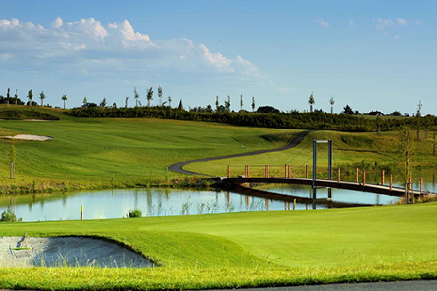 Golf Resort Black Bridge2