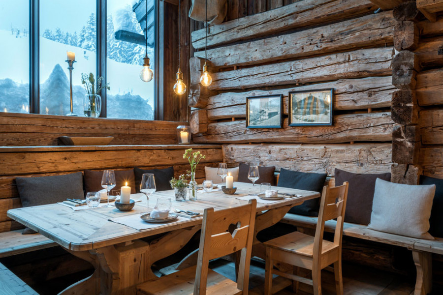 priesteregg restaurant huwis alm hut veranstaltung hochzeit oesterreich berge schnee c guenter standl 213