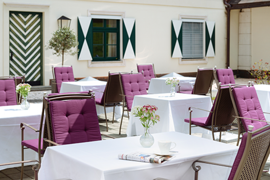 Schloss Terrasse 2 c Schabetsberger7