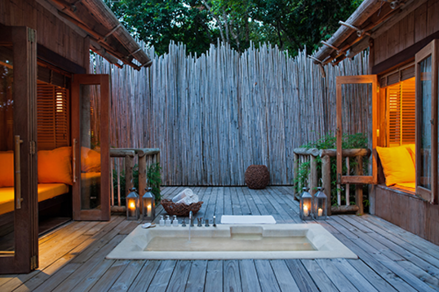 003 SK Bay View Pool Bath Tub by Antonina Gern