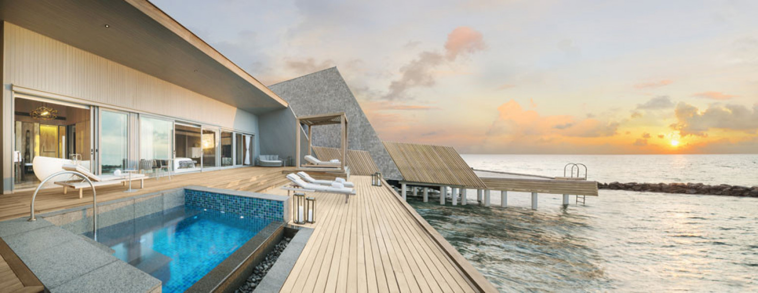 strMLEXRgr 212686 John Jacob Astor Estate Suite Terrace 