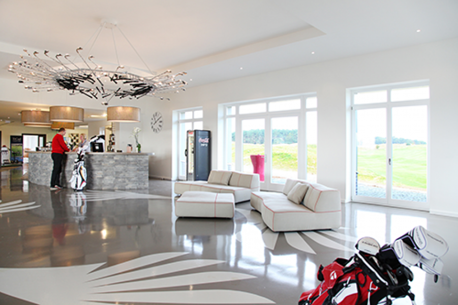 WINSTONgolfGolfhausFoyerMariekeSobiech